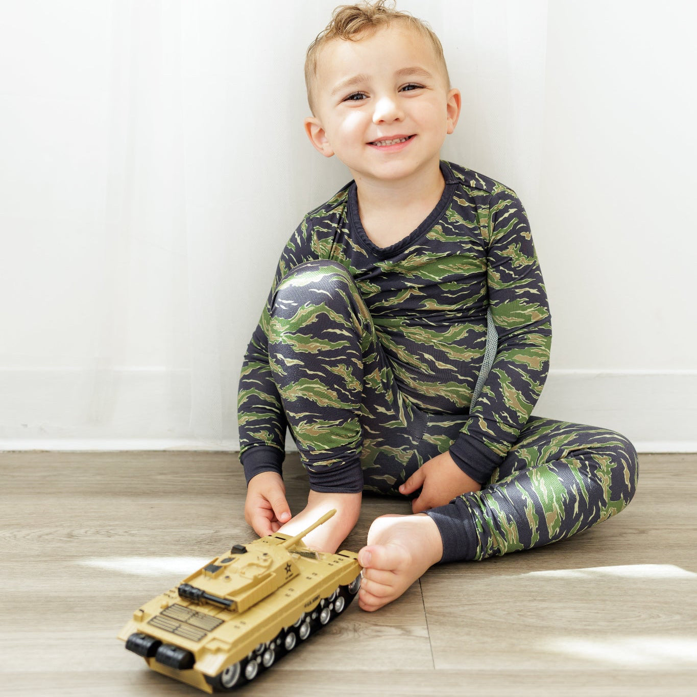 Tigger's Crazy Uncle 2-Piece Set