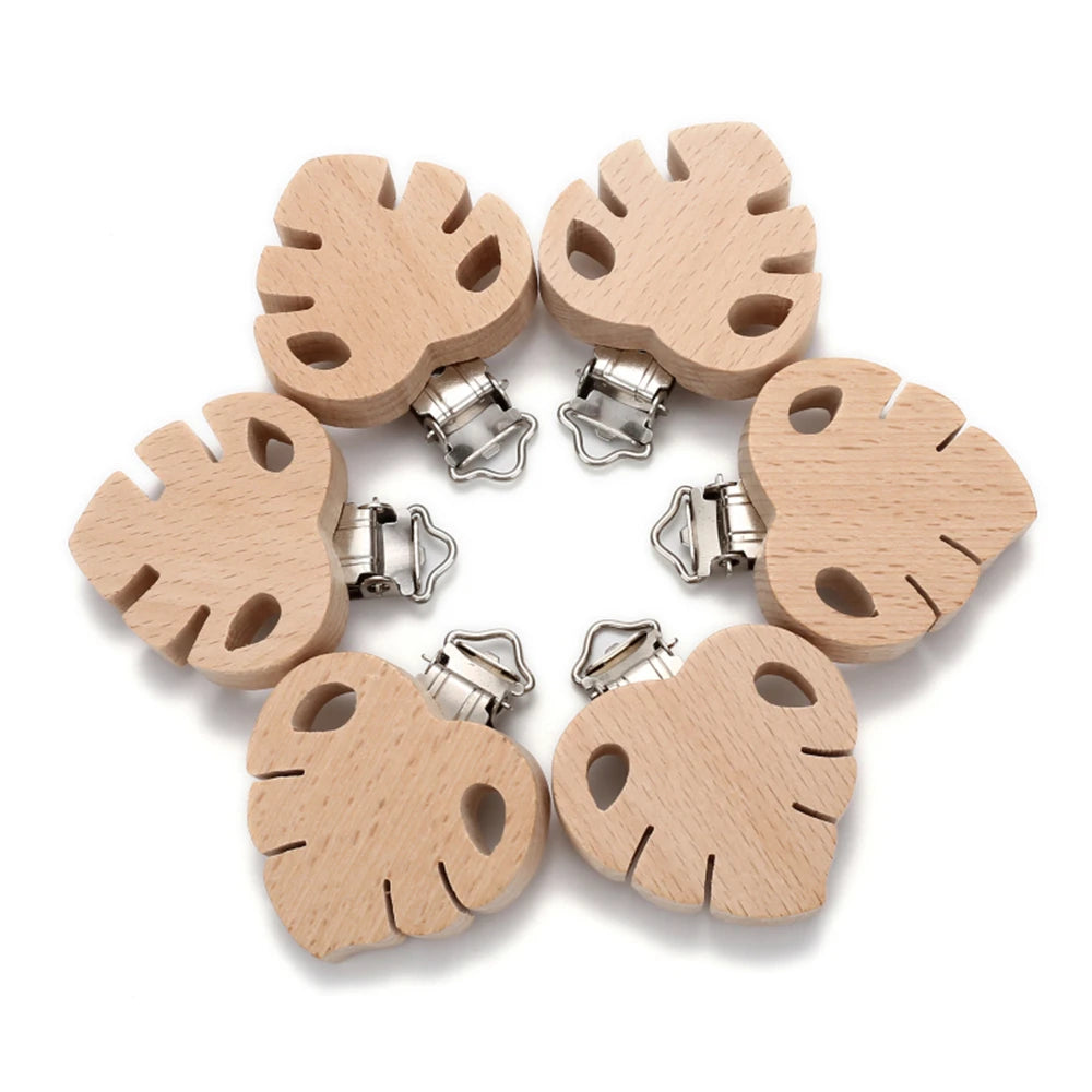 5pcs Woode Pacifier Baby Beech Wooden Animal Pacifier Metal Clips Holder Heart Pacifier Chain Teether Accessories