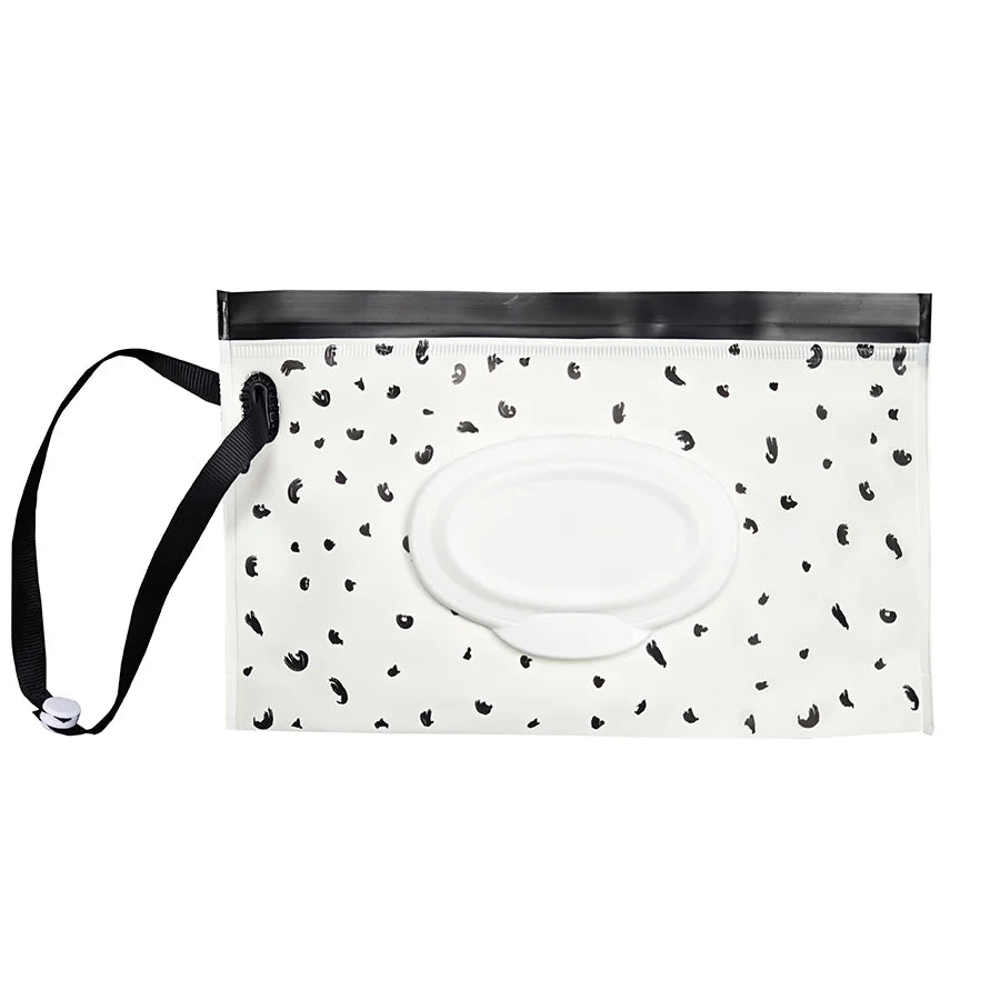 Baby Wet Wipe Pouch EVA Flip Cover Tissue Box Cute Snap-Strap Refillable Wet Wipes Bag Outdoor Useful Baby Stroller Accessory