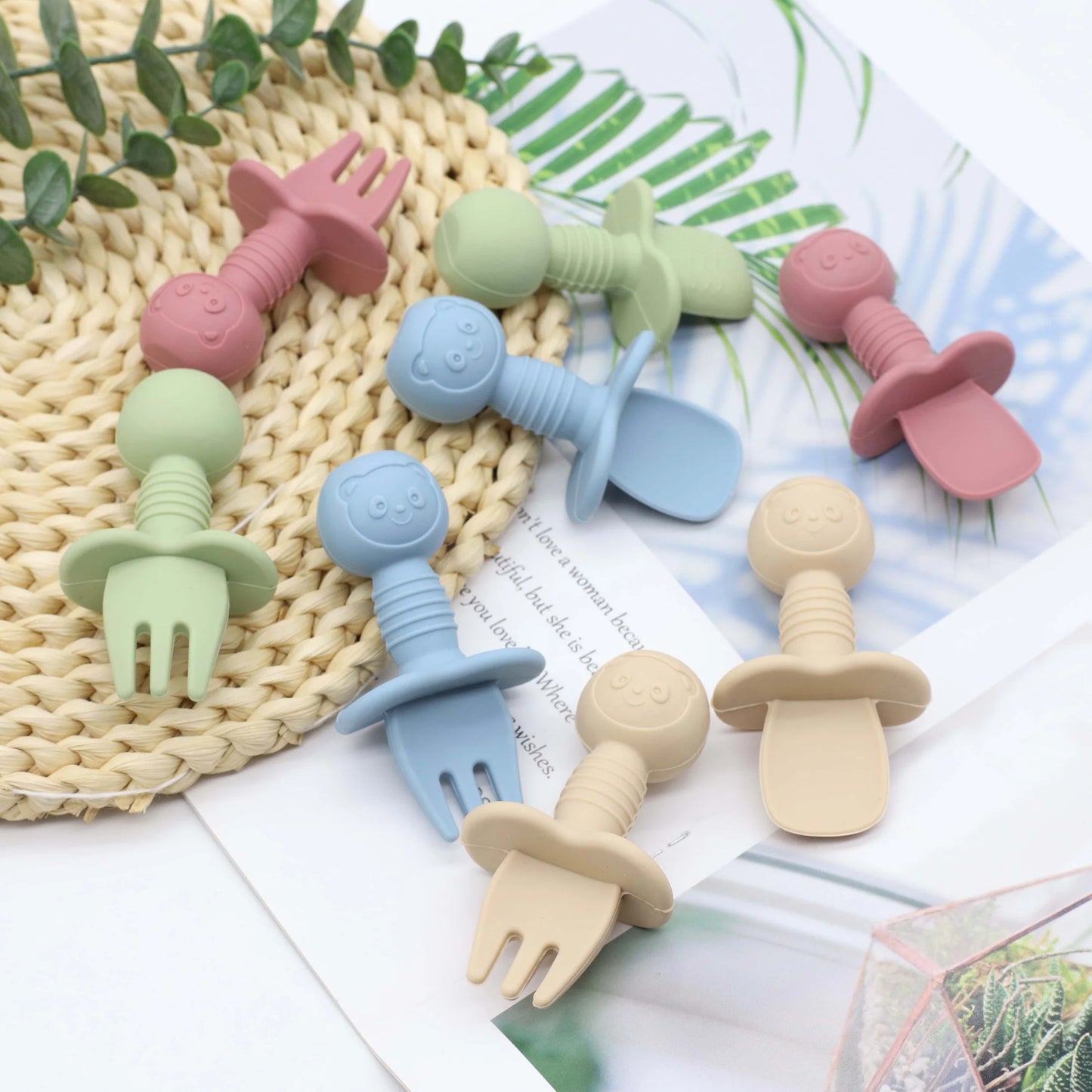 New Little Bear Pattern Baby Food Spoon Fork Short Spoon Fork Easy to Grasp and Clean